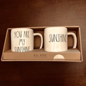 Rae Dunn set of Sunshine coffee mugs !